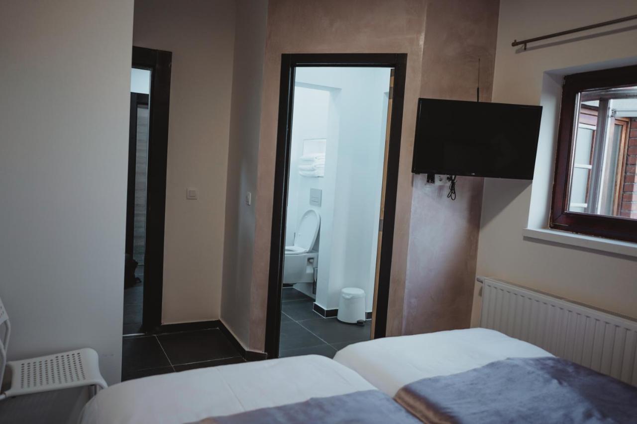 Hotel Onyx Expo Jette Eksteriør bilde