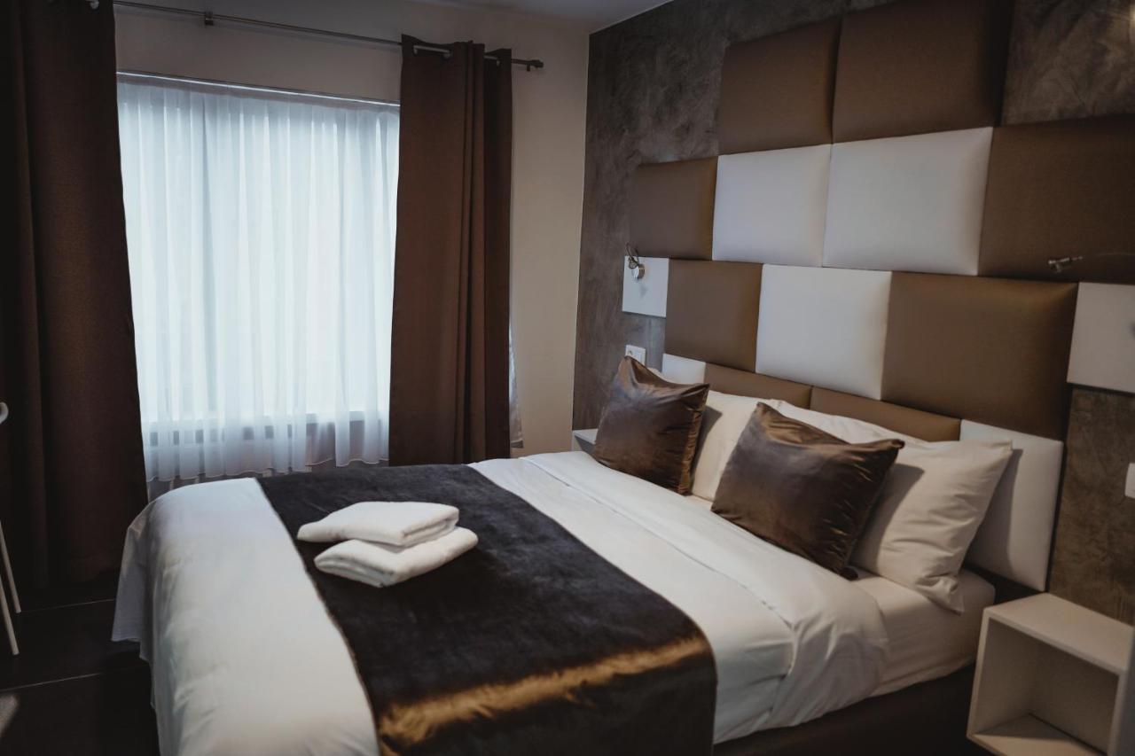 Hotel Onyx Expo Jette Eksteriør bilde